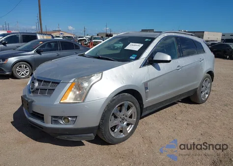 2016 Cadillac Srx Luxury Collection z USA, uszkodzony, nr VIN 3GYFNBE37GS561674